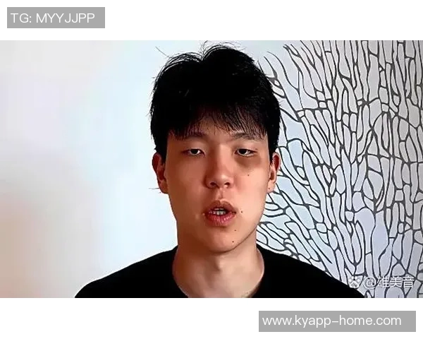 格兰特谈杨瀚森跑位配合能力语言障碍影响沟通效果